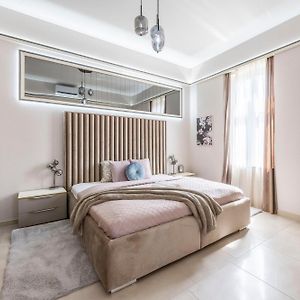 Deluxe Appartement met Drie Slaapkamers